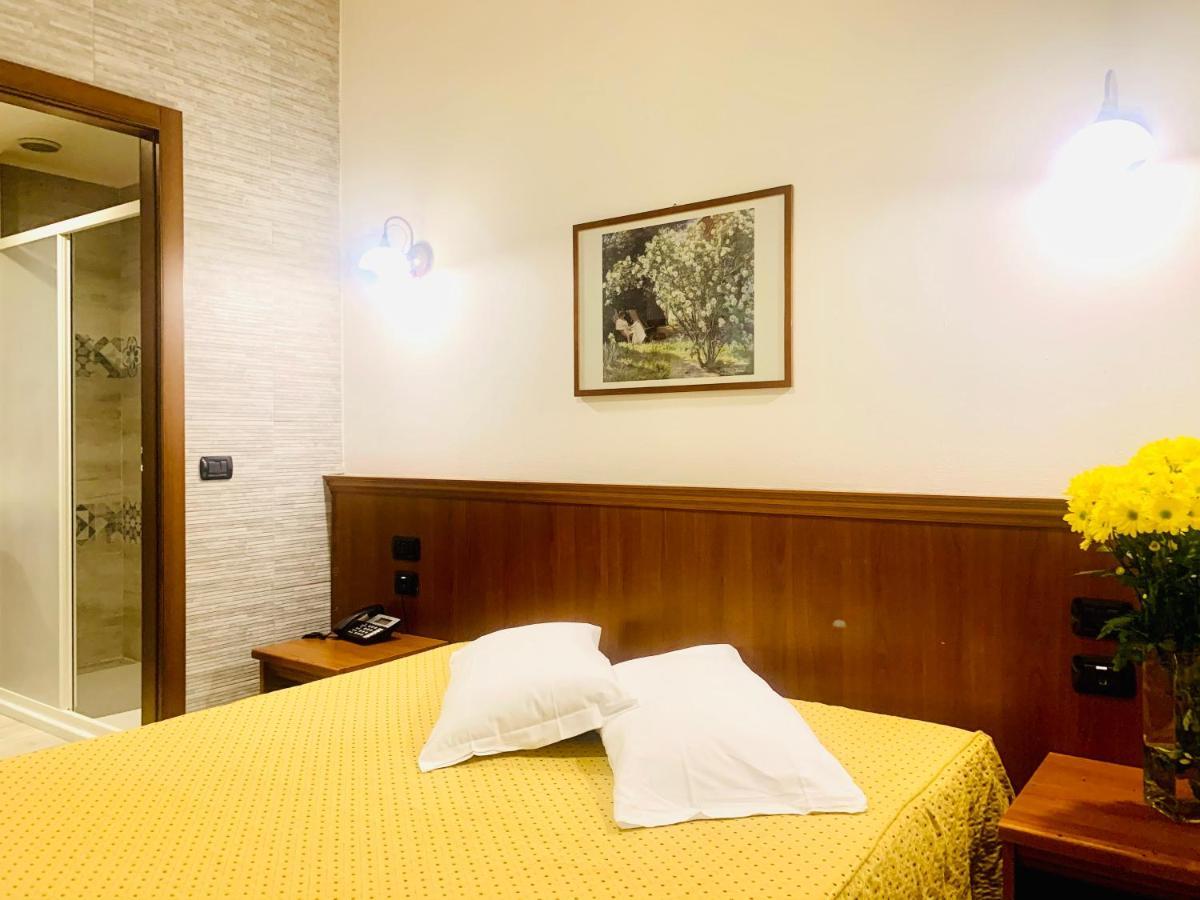Hotel Astrid ميلان المظهر الخارجي الصورة