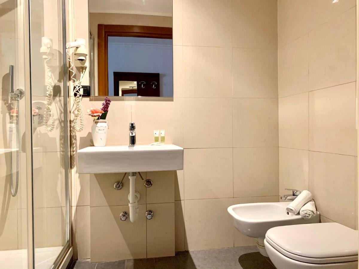 Hotel Astrid ميلان المظهر الخارجي الصورة