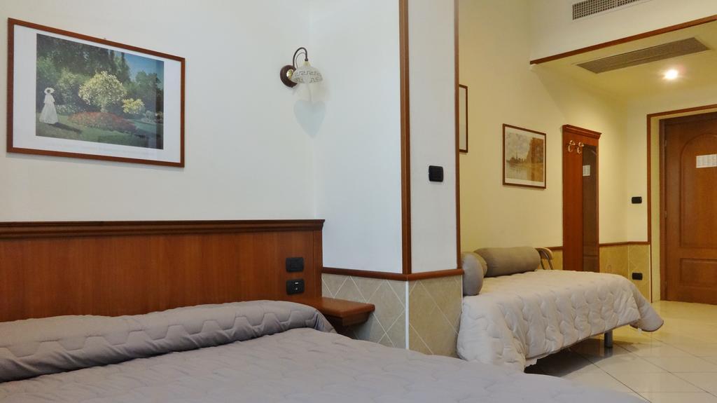 Hotel Astrid ميلان المظهر الخارجي الصورة