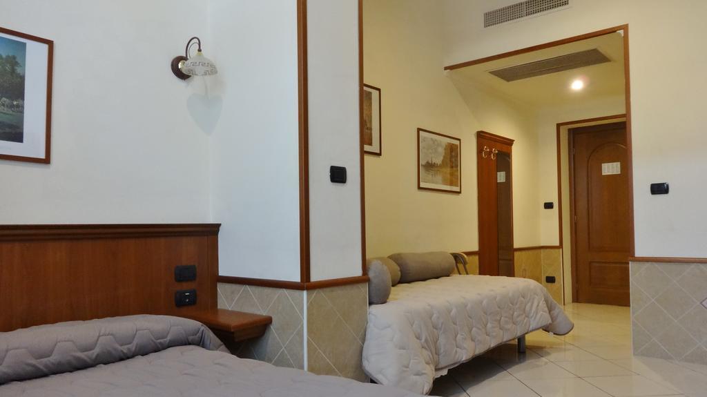 Hotel Astrid ميلان المظهر الخارجي الصورة